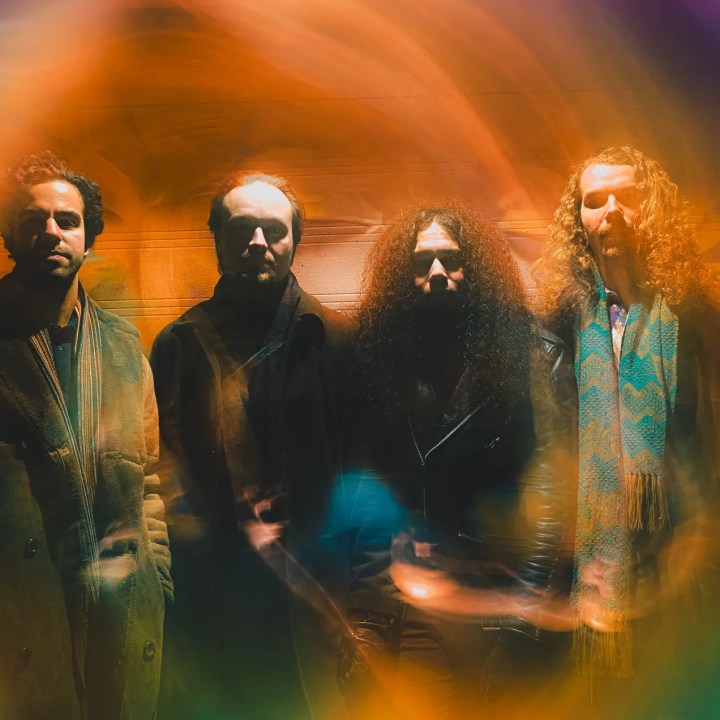 sykofant red sun band